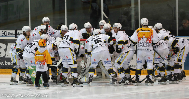 Ajoie concentré avant l'entame du match