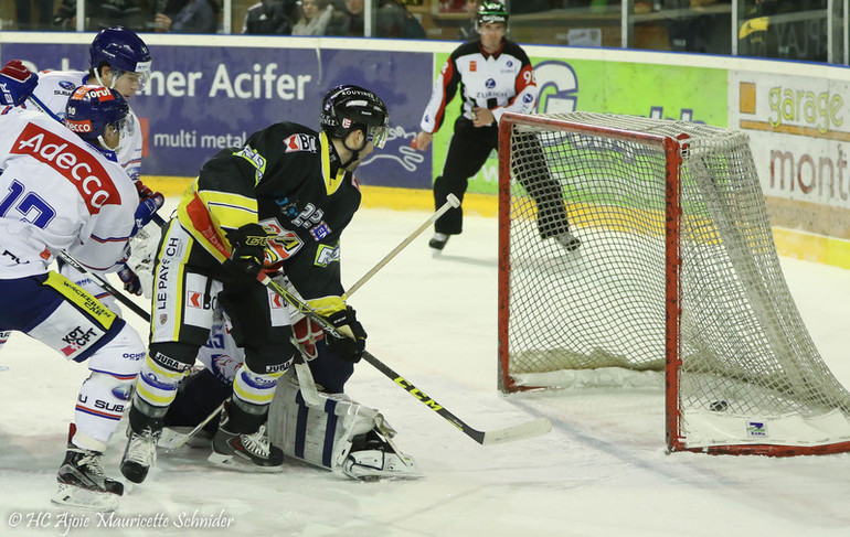 Tuffet inscrit le 2-1