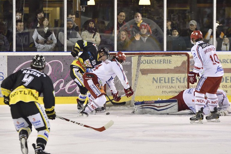 Barras inscrit le 1-0