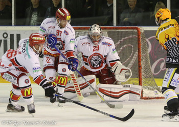 Ajoie déçoit dans son antre