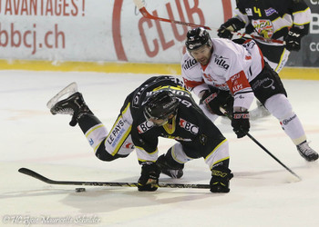 Le réalisme de Red Ice cause la perte du HCA