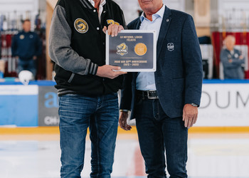 C.G Photographie, Club National League, Colin Girard, Denis Vaucher, HC Ajoie, HC Davos, HCA, HCAjoie, Hockey Club Ajoie, NL, National League, Patrick Hauert - Président, Porrentruy, Président, RAIFFEISEN ARENA, Saison 2023-24, hockey, patinoire, remise de prix