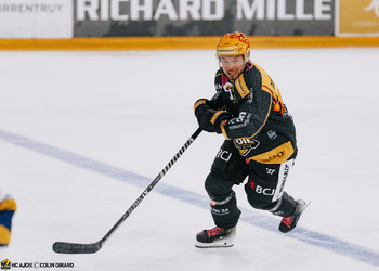 29 Kolher Gilian, C.G Photographie, Club National League, Colin Girard, HC Ajoie, HC Davos, HCA, HCAjoie, Hockey Club Ajoie, Joueurs NL, NL, National League, Porrentruy, Postfinance Topscorer, RAIFFEISEN ARENA, Saison 2023-24, hockey, patinoire