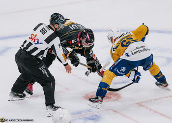 23 Gauthier Frédérik, C.G Photographie, Club National League, Colin Girard, HC Ajoie, HC Davos, HCA, HCAjoie, Hockey Club Ajoie, NL, National League, Porrentruy, RAIFFEISEN ARENA, Saison 2023-24, engagement, hockey, patinoire