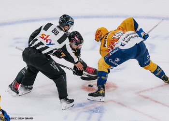 23 Gauthier Frédérik, C.G Photographie, Club National League, Colin Girard, HC Ajoie, HC Davos, HCA, HCAjoie, Hockey Club Ajoie, NL, National League, Porrentruy, RAIFFEISEN ARENA, Saison 2023-24, engagement, hockey, patinoire