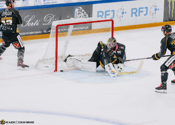40 Ciaccio Damiano, C.G Photographie, Club National League, Colin Girard, Gardien, HC Ajoie, HC Davos, HCA, HCAjoie, Hockey Club Ajoie, Joueurs NL, NL, National League, Porrentruy, RAIFFEISEN ARENA, Saison 2023-24, hockey, patinoire