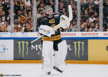 40 Ciaccio Damiano, C.G Photographie, Club National League, Colin Girard, Fin de match, Gardien, HC Ajoie, HC Davos, HCA, HCAjoie, Hockey Club Ajoie, Joueurs NL, NL, National League, Porrentruy, RAIFFEISEN ARENA, Saison 2023-24, hockey, patinoire