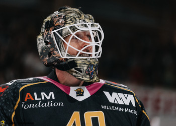 40 Ciaccio Damiano, C.G Photographie, Club National League, Colin Girard, Fin de match, Gardien, HC Ajoie, HC Davos, HCA, HCAjoie, Hockey Club Ajoie, Joueurs NL, NL, National League, Porrentruy, RAIFFEISEN ARENA, Saison 2023-24, hockey, patinoire
